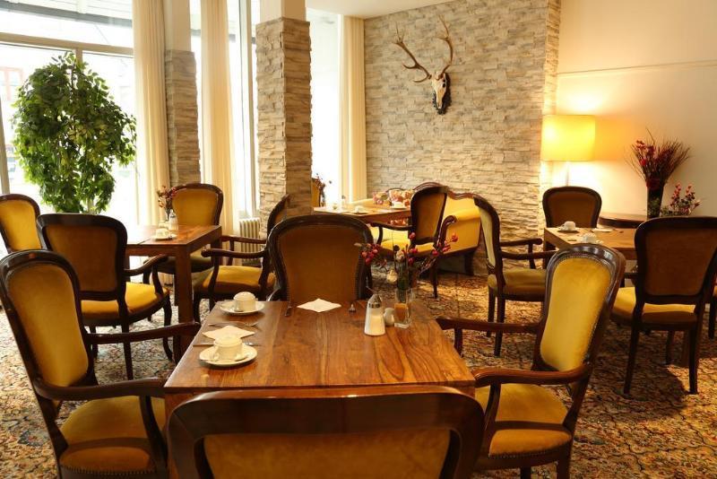 Lobinger Hotel Weisses Ross ลังเกอเนา ภายนอก รูปภาพ