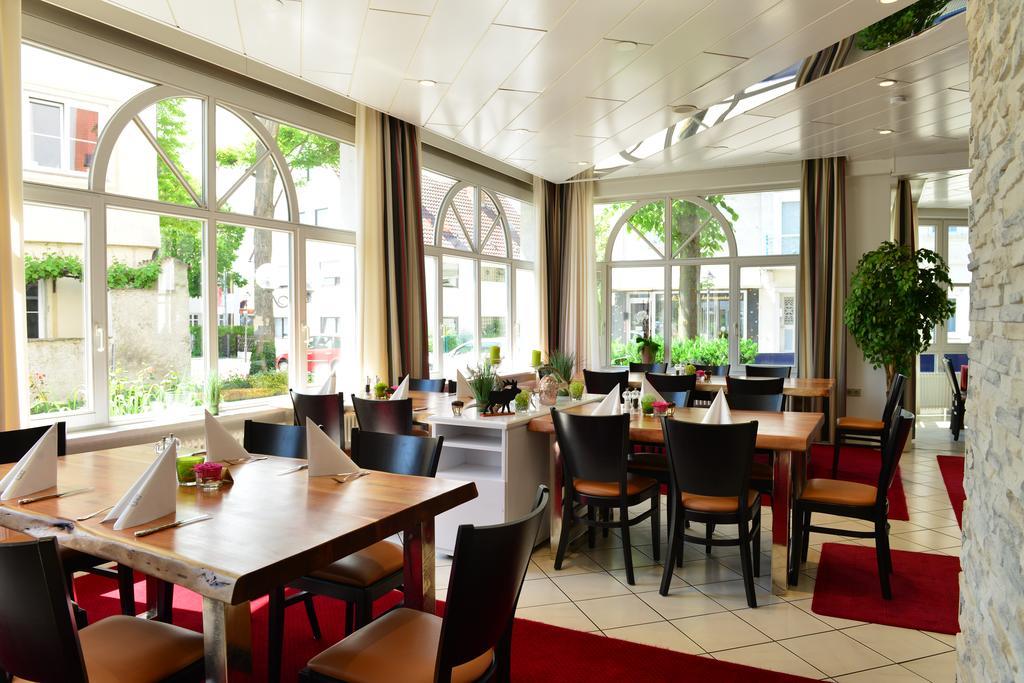 Lobinger Hotel Weisses Ross ลังเกอเนา ภายนอก รูปภาพ