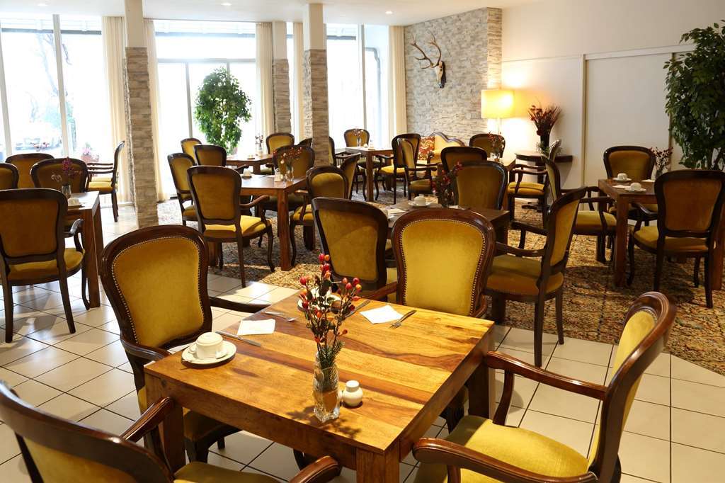Lobinger Hotel Weisses Ross ลังเกอเนา ภายใน รูปภาพ