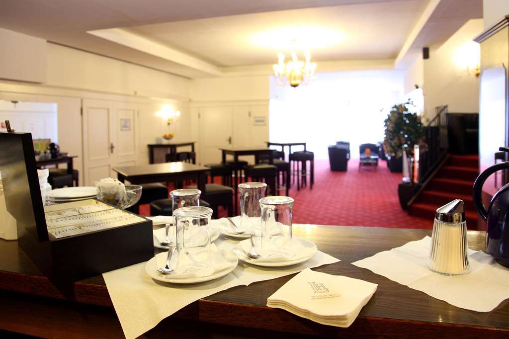 Lobinger Hotel Weisses Ross ลังเกอเนา ภายใน รูปภาพ