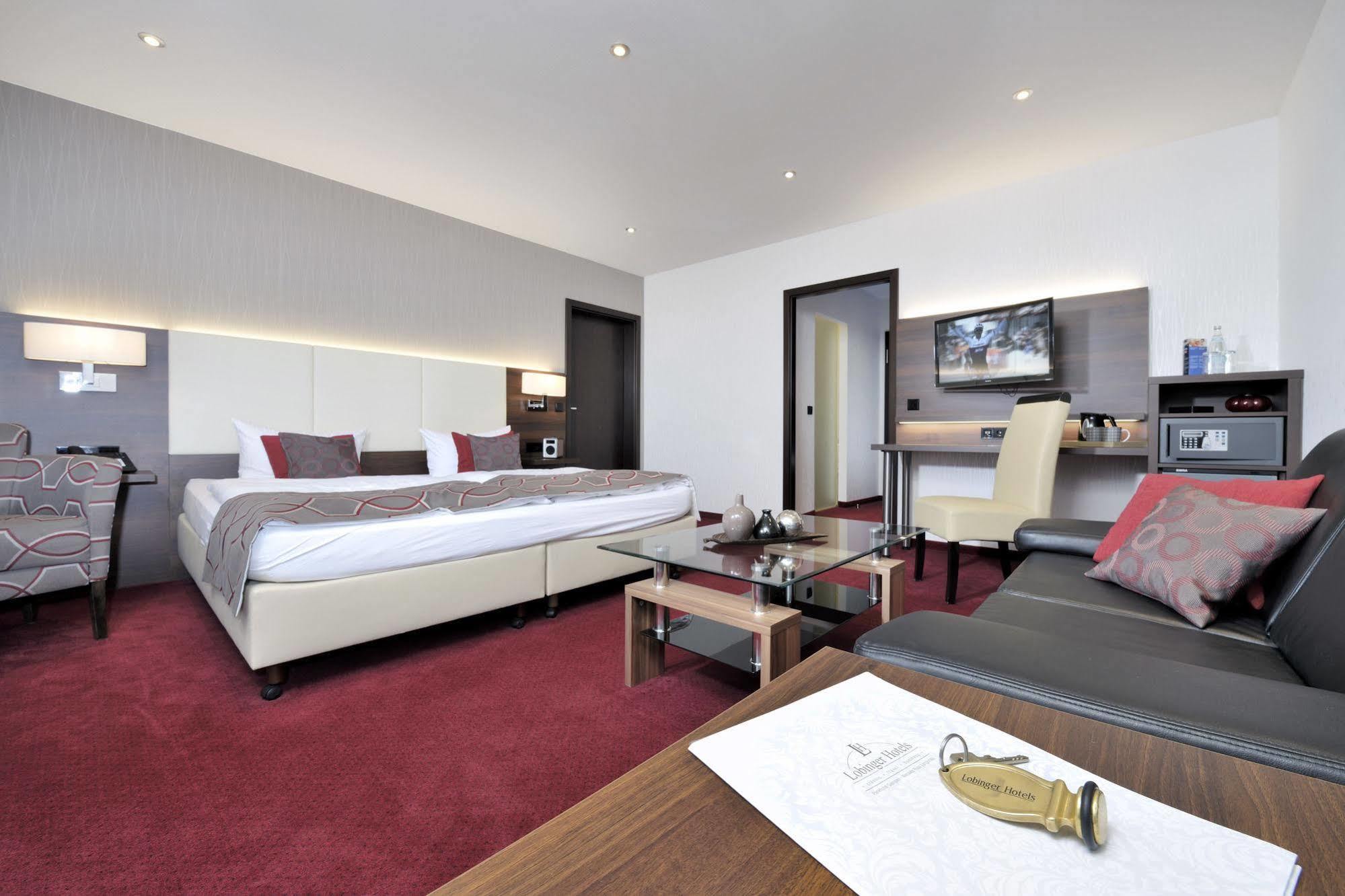 Lobinger Hotel Weisses Ross ลังเกอเนา ภายนอก รูปภาพ